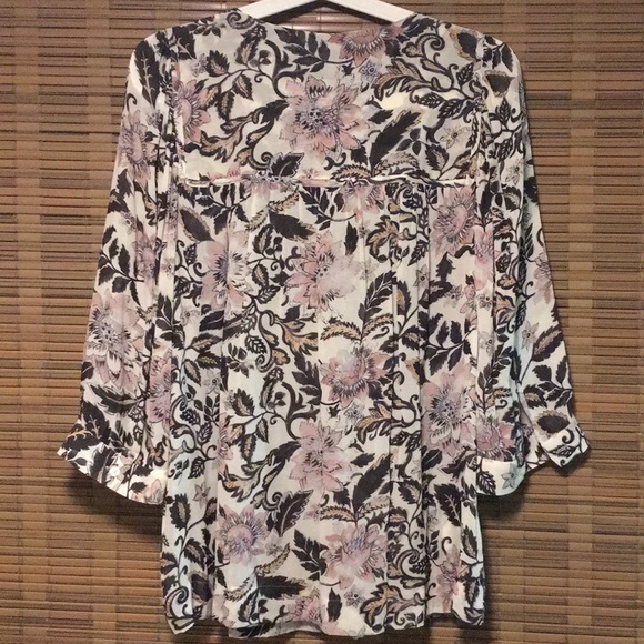 {Loft} Blouse - Picture 4 of 5